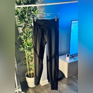 Pink Victoria’s Secret Leggings 🥰